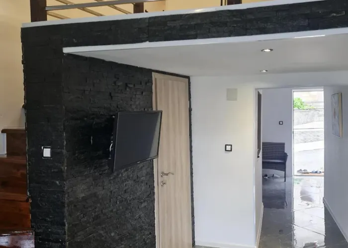 Hukanovic * ボサンスカ・クルパ